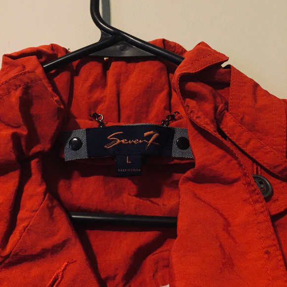 WOMEN'S RED WINTER COAT - Picture 2 of 3